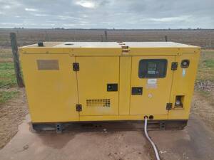 Grupo electrógeno CRAM 33 KVA – Motor New Holland – Alternador Stamford – 2018