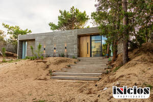 Hermosa Casa en uno de los Médanos Más Altos del Barrio de Punta Medanos-1000 m²