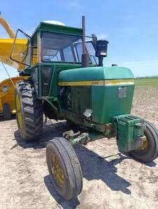 John Deere 3330. Año 1989. 90 Hp. Ts.