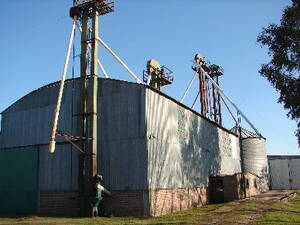 Luis Palacios. Depósito Planta Silo en Venta. Frente RN34
