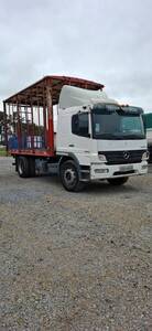 Mercedes Benz atego 1725 carroceria pollera 