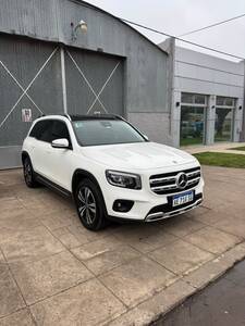 Mercedes Benz GLB 250 4MATIC