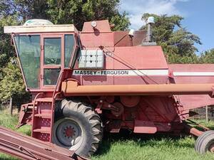 Massey Ferguson 5650. Plataforma 19 pies