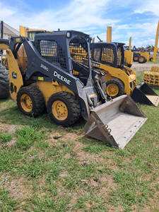 Minicargadora John Deere 318G