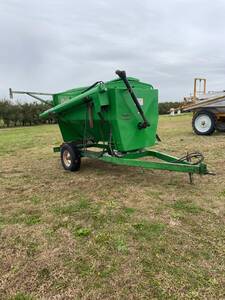 Mixer Tecnocar de 3.000kg con balanza Efe&Efe
