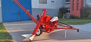 Moledora de Cereales para Mando de Tractor JP 82 Usada Reac.