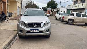 Nissan Frontier CD LE 2.3 D 4x4 AT
