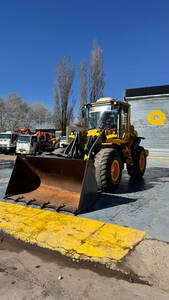Pala Cargadora Volvo Usada No Caterpillar 924 938 Nqnma