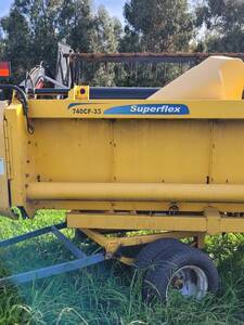 Plataforma New Holland mod 2017 740CF-35 superflex