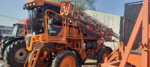 Pulverizador Jacto 2500 Plus