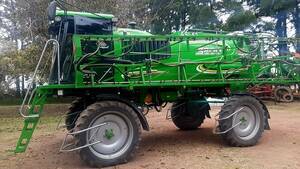 Pulverizadora Autopropulsada Metalfor M3200 - 2007 - 3200 L - 30 m