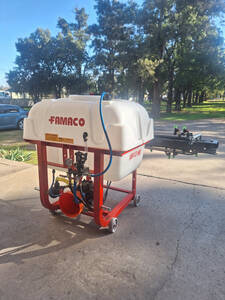 Pulverizadora De 600 Litros Para 3 Puntos
