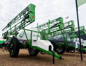 Pulverizadora de Arrastre FUTUR 4000 - Metalfor