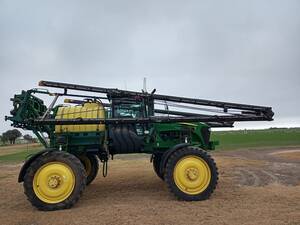 Pulverizadora John Deere 4730