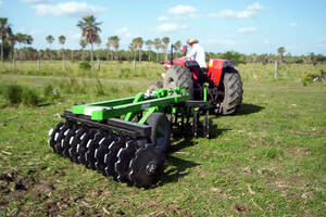 Rastra Agro JV Tiro Excéntrico Liviana