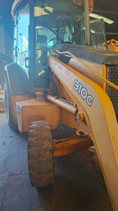 Retroexcavadora John Deere 310G