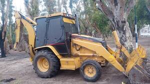 RETROPALA CAT 420E - 4 X 2 EN BUEN ESTADO DE MANTENIMIENTO- TERCERA VIA