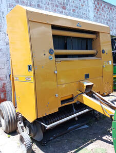 Rotoenfardadora Valtra 2856A