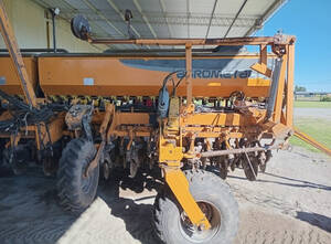 Sembradora Agrometal Mx De 33 A 21 Cm Grano Fino