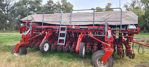 Sembradora Apache 54000 Grano Fino De 33 A 21 Cm
