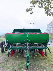 Sembradora de Papa Lochel 3000 de Arrastre (4 Surcos)