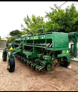 Sembradora Pierobon Mix 7000 1B 12S A 52Cm. Año 2002.