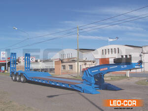 Carretón 3 Ejes 26T Deprimido - Cuello Articulado