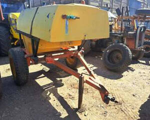 Tanque Regador De Fibra De 2000 Lts, Cubiertas 22,5 Pul