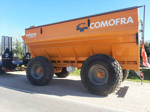 Tolva Autodescargable Comofra 30.000 Lts.