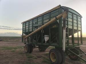 TOLVA SEMILLA FERTILIZANTE DE 24 TONELADAS 