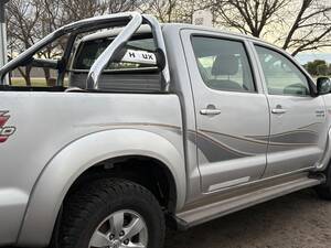 toyota hilux 4x4