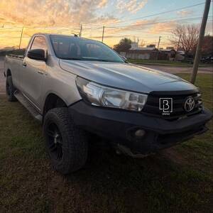Toyota Hilux dx c/s 4x4
