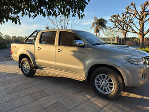 Toyota Hilux Srv 4X4