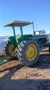 Tractor John Deere 3140