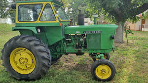 Tractor John Deere 2420 Excelente Estado