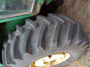 Tractor John Deere 4040. 125 Hp. 1990. Cubiertas Nuevas