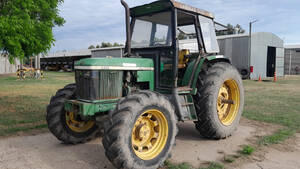Tractor John Deere 6405, Año 2003