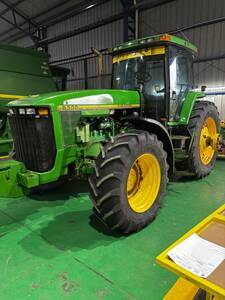 Tractor John Deere 8300