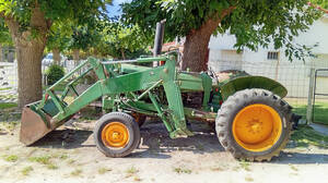 Tractor John Deere Con Oala