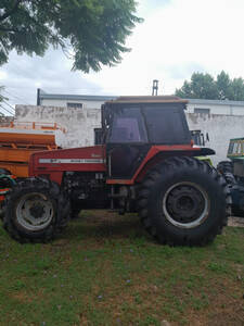 Tractor Massey Ferguson 650 4X4 150Hp Año 2008