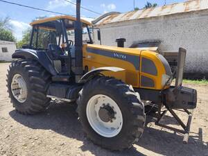 Tractor Valtra BH 145 (6000 hs)
