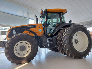 Tractor Valtra, Nuevo, Modelo Bt 210