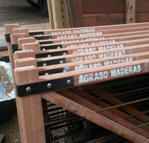 Tranquera de tirantes curupay 3 -  Agraso Maderas