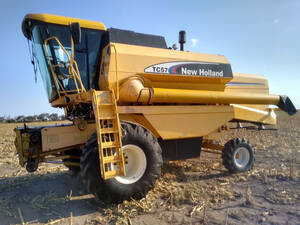 Trilladora New Holland Tc 57