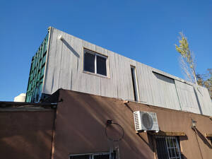 Vendo Container 30M2 Hecho Casa