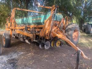 Vendo sembradora dumaire 27 a 19