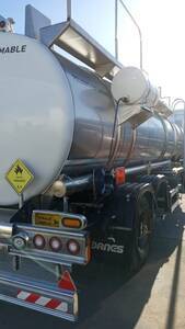 Vendo semirremolque tanque de acero inoxidable AISI 316 L