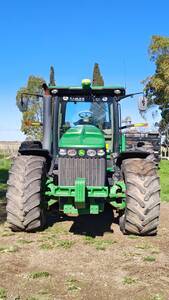 Vendo tractor John Deere 8270R 