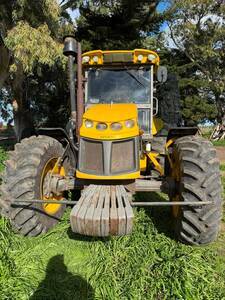 Vendo Tractor Pauny 280A U$ 40.500+IVA