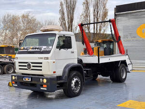 Volkwagen 13180 2014 Portavolquetes Petinari